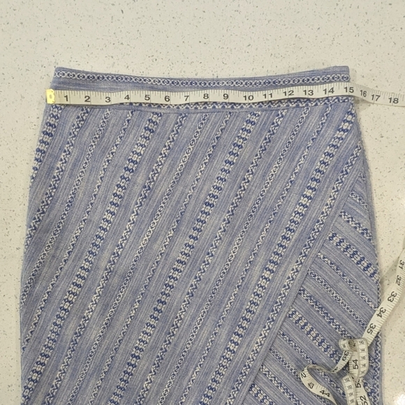 LOFT By Ann Taylor Blue White Above Knee Mini Pencil Skirt Crossed Fringe Hem 6 - Picture 4 of 11